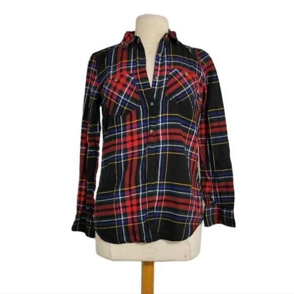 Maurices double pocket plaid button down shirt - Picture 6 of 9